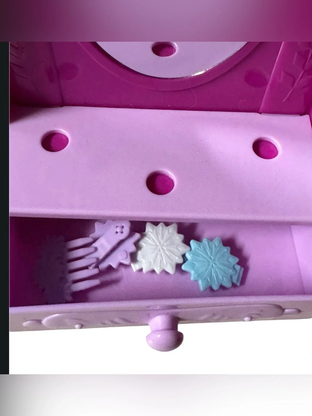 EUC Mattel Disney Frozen Ultimate Arendelle Adventure portable castle playset